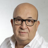 Nader from Dubai | Man | 72 years old | Capricorn