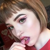 Nina from Omaha | Woman | 28 years old | Pisces