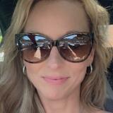 Holly from Los Angeles | Woman | 42 years old | Capricorn