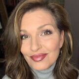 Martina from Charlotte | Woman | 42 years old | Aries