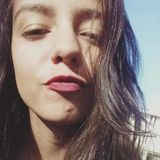 Nik from Sao Leopoldo | Woman | 26 years old | Cancer