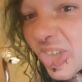 Xil from Bowling Green | Woman | 37 years old | Cancer