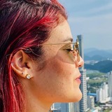 Red from Jardinopolis | Woman | 28 years old | Taurus