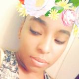 Leah from Omaha | Woman | 31 years old | Libra