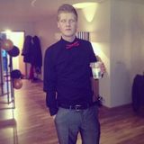 Alexander from Mosfellsbaer | Man | 32 years old | Cancer
