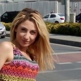 Damla from Istanbul | Woman | 25 years old | Aquarius