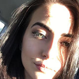 Ele from Perugia | Woman | 29 years old | Taurus