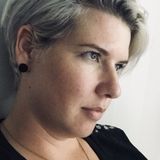Leandra from Tallinn | Woman | 40 years old | Taurus