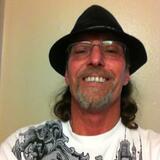 Aron from Mastic | Man | 52 years old | Libra