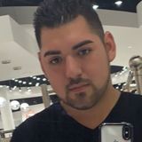 Julian from Beach Park | Man | 32 years old | Aquarius