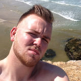 Tom from Luton | Man | 27 years old | Aries