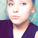 Lita from East Syracuse | Woman | 28 years old | Capricorn