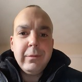 Rossmcc from Paisley | Man | 38 years old | Aries