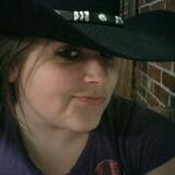 Joni from Vincennes | Woman | 23 years old | Taurus
