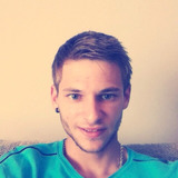 Walking from Vinkovci | Man | 32 years old | Aries