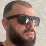 Abslras7Q from London | Man | 44 years old | Gemini