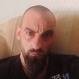 Leo from Badalona | Man | 45 years old | Cancer