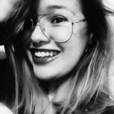 Larinha from Sao Jose do Rio Preto | Woman | 27 years old | Sagittarius
