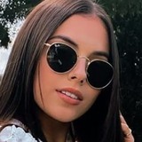 Jenny from Delhi | Woman | 33 years old | Gemini