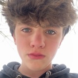 Maxgappaq6 from Kintnersville | Man | 18 years old | Taurus