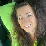Elle from Ashburn | Woman | 53 years old | Leo