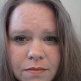 Lonnie from Somerset | Woman | 35 years old | Leo