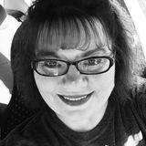 Em from Nashville | Woman | 51 years old | Pisces