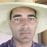 Lb73Q from Campina Verde | Man | 40 years old | Aquarius